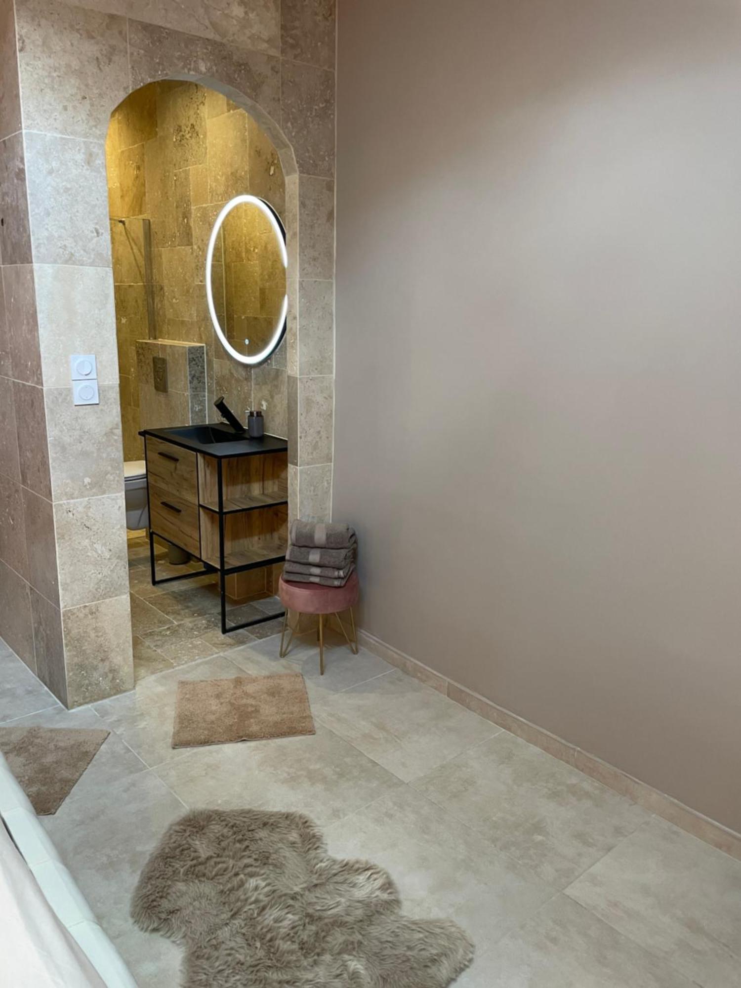 La Nuit De Reve Suite Privative Jaccuzi Sauna Suite 2 Crouy Exterior foto